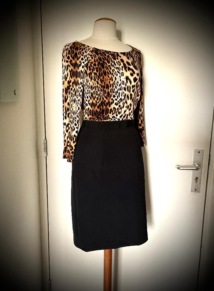 Airfield Panter jurk zwart Mt 40 stretch merk kleding tijger, Kleding | Dames, Jurken, Zo goed als nieuw, Maat 38/40 (M), Zwart