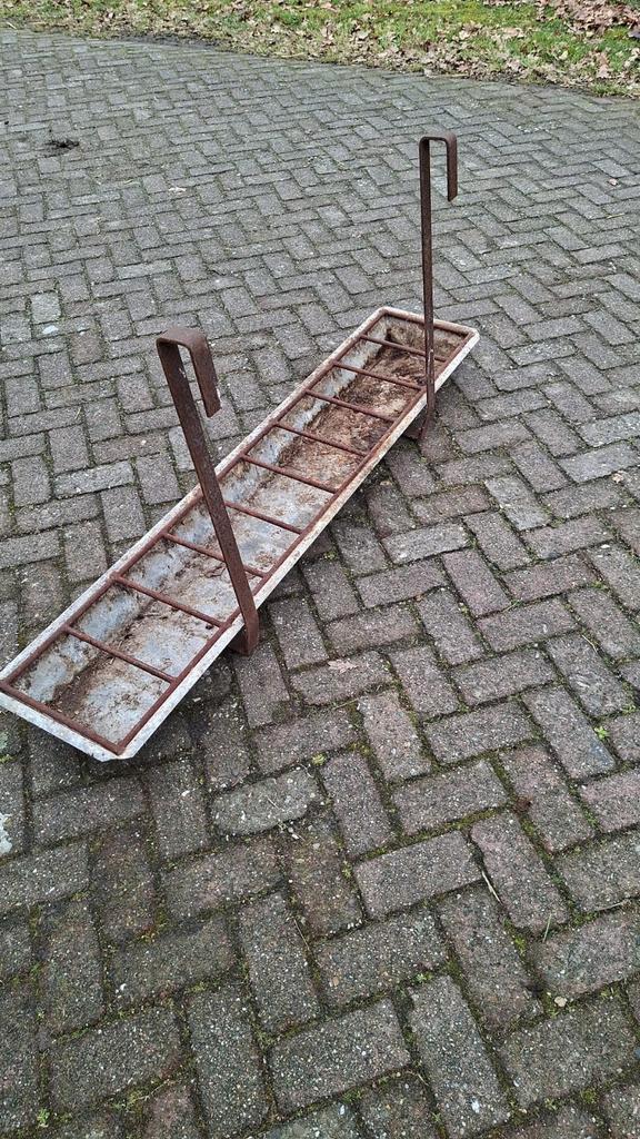 Te koop voerbakken en draadhaspel/wagen!, Dieren en Toebehoren, Schapen, Geiten en Varkens, Schaap, Meerdere dieren