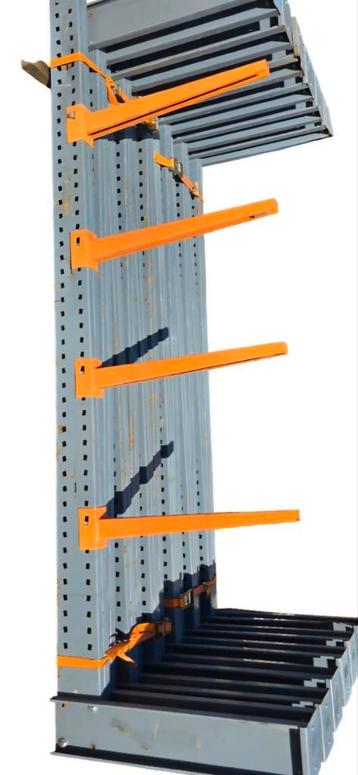 Draagarmstelling enkelzijdig. 12x Hoog 395cm, arm 100cm.  beschikbaar voor biedingen