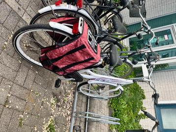 Bike for sale Fiets te koop beschikbaar voor biedingen
