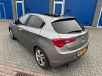 Alfa Romeo Giulietta 1.4 T Distinctive - SCHUIFDAK - LMV - X, Auto's, Voorwielaandrijving, Stof, Gebruikt, 4 cilinders