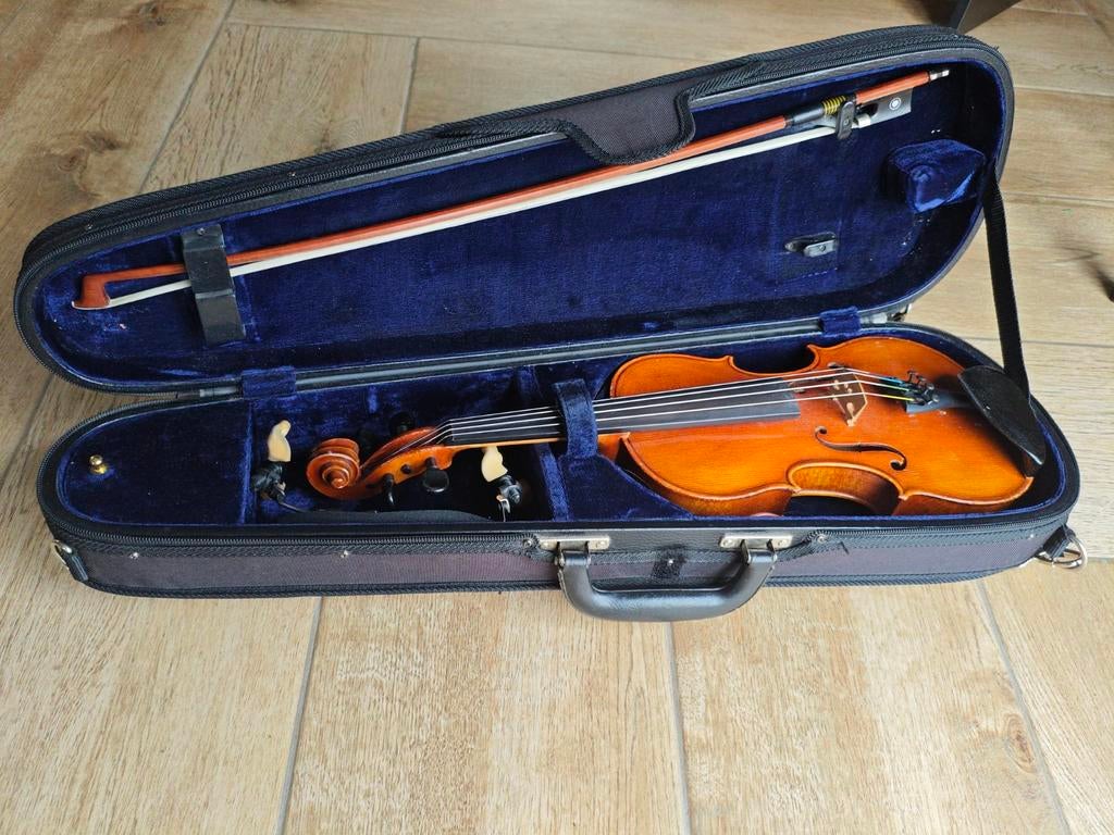 Mooie 1/2 viool met koffer, Muziek en Instrumenten, Strijkinstrumenten | Violen en Altviolen, Gebruikt, 1/2-viool, Viool, Ophalen of Verzenden