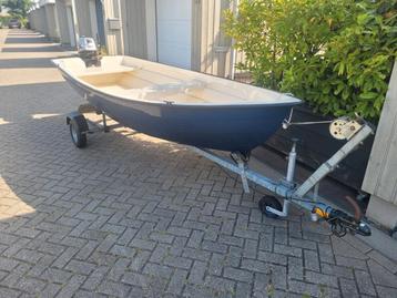 Leuk sloepje 4m Met 4pk en trailer en meer  beschikbaar voor biedingen