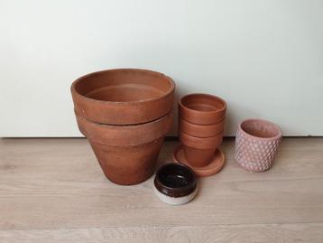 Set terracotta bloempotten, voor tuin en moestuin beschikbaar voor biedingen
