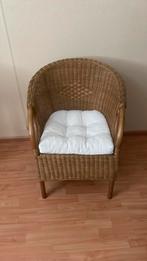 Rotan stoel met kussen, Huis en Inrichting, Ophalen, Bruin, Riet of Rotan, Zo goed als nieuw