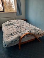 Grote slaapbank met serieuze lattenbodems, Ophalen, Gebruikt, Tweepersoons
