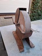 Ouderwetse Slijpsteen met Handzwengel, Ophalen, Gebruikt