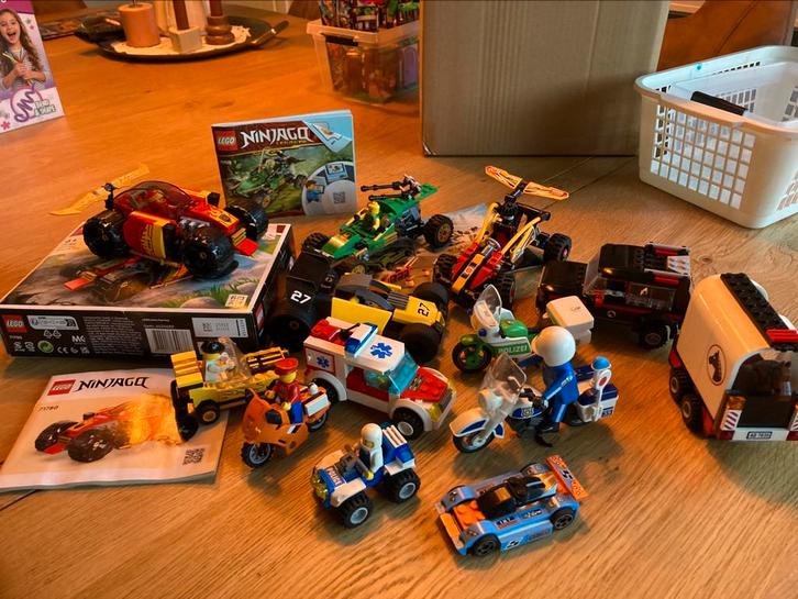 Grote verzameling lego race  auto s + motoren motoren en, Kinderen en Baby's, Speelgoed | Duplo en Lego, Zo goed als nieuw, Ophalen of Verzenden