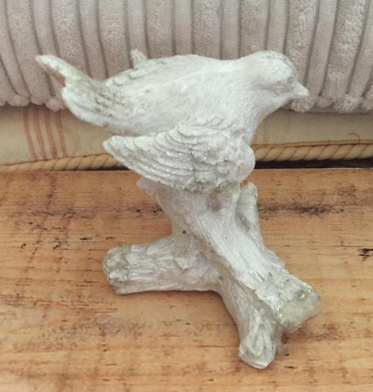 betonnen beeldje vogeltje op tak, Kerstster / "vallende ster, Diversen, Kerst, Zo goed als nieuw, Ophalen of Verzenden