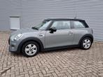 MINI Mini 1.5 Cooper Salt Navigatie | Bluetooth | PDC | LM V, Auto's, Mini, Voorwielaandrijving, 136 pk, Gebruikt, Euro 6