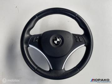 Sportstuur BMW 1 / 3 serie E90 E91 E92 E93 E81 E82 E87 E88 beschikbaar voor biedingen