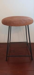 Stalen Kruk met Terracotta Velvet Zitting, Ophalen, Zo goed als nieuw, Staal