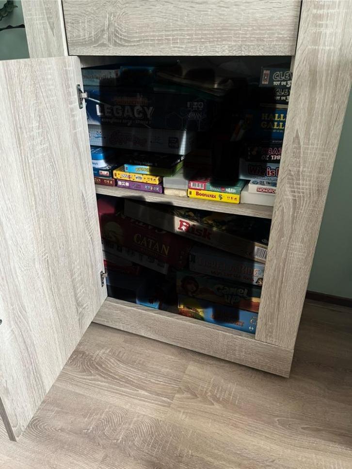 Vitrinekast, Huis en Inrichting, Kasten | Vitrinekasten, Zo goed als nieuw, 150 tot 200 cm, 50 tot 100 cm, 25 tot 50 cm, Met lade(s)