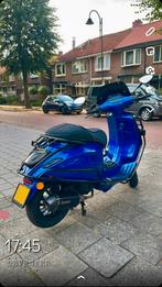 Vespa Sprint 80CC 4V 2017 - Akrapovic - FULL OPTION, Overige modellen, Ophalen of Verzenden, Zo goed als nieuw