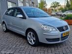 Volkswagen Polo 5-deurs 1.4-16v Optive Airco LM16 el.Ram CDV, Auto's, Volkswagen, Voorwielaandrijving, 15 km/l, 4 cilinders, Bedrijf