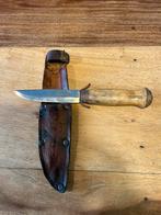 Heel oud scouting padvinders mes met leer inscriptie, Ophalen of Verzenden, Gebruikt, Overige typen