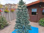 Prachtige kunstkerstboom, Ophalen