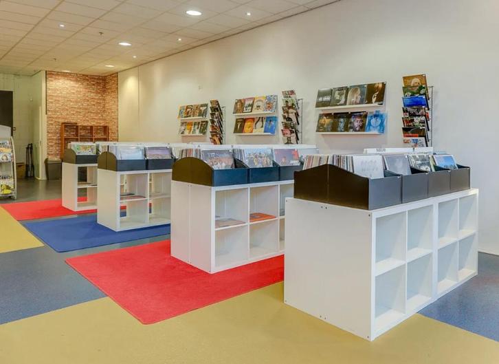 8-vaks KALLAX kasten (8 exemplaren) aangeboden, Huis en Inrichting, Kasten | Wandmeubels, Zo goed als nieuw, Minder dan 100 cm