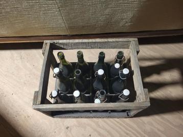 Oud flessenkrat  beschikbaar voor biedingen