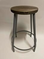 Keuken krukje, Ophalen, Zo goed als nieuw, IJzer