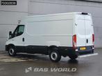 Iveco Daily 35S14 Automaat L2H2 3,5t Trekgewicht ACC LED Nav, Auto's, Bestelauto's, Automaat, Stof, Gebruikt, Euro 6