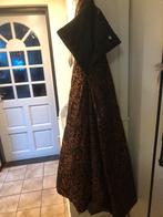 Elegante bruin/zwarte avondjurk maat S, Ophalen of Verzenden, Zo goed als nieuw, Maat 36 (S), Bruin