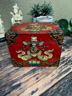 Tibet handbeschilderd kistje Tibetaanse kist handwerk, Huis en Inrichting, Minder dan 50 cm, Ophalen of Verzenden, Schipluidenlaan 20 5035KJ Tilburg