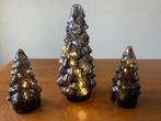 3 Kerstboompjes Kunststof Kleur: Zwart met Verlichting Nieuw, Diversen, Kerst, Nieuw, Ophalen of Verzenden