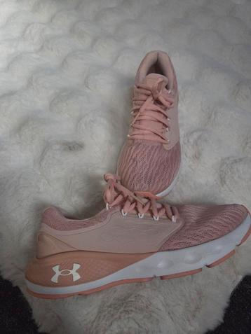 Under Armour Charger - Maat 40 - Nieuw beschikbaar voor biedingen