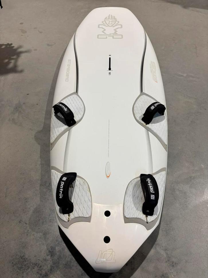 Starboard Isonic - 135L / Inclusief Boardbag, Watersport en Boten, Windsurfen, Gebruikt, Plank, Minder dan 250 cm, Met draagtas