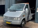 Mercedes-Benz Sprinter met N.a.p 137xxx en nieuwe Apk, Auto's, 122 pk, Bedrijf, Open dak, 2 stoelen