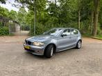 BMW 1-Serie 2.0 118I AUT 2006 Grijs, Auto's, BMW, 1995 cc, 4 cilinders, 129 pk, 650 kg