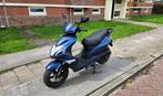 AGM R8 Scooter bouwjaar 2023, Fietsen en Brommers, Scooters | Overige merken, AGM, Benzine, Maximaal 45 km/u, Zo goed als nieuw