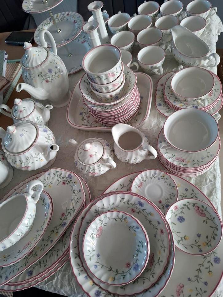 Unieke collectie Johnson Brothers servies Summer Chintz, Antiek en Kunst, Antiek | Servies compleet, Ophalen