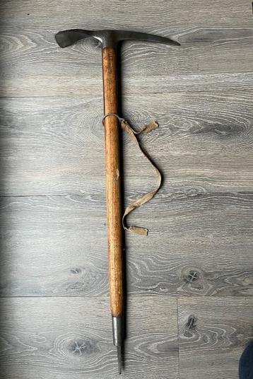 Gebirgsjäger ijsbijl STUBAI beschikbaar voor biedingen