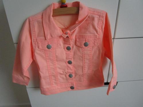Nieuw - zalmroze spijkerjasje maat 92, Kinderen en Baby's, Kinderkleding | Maat 92, Nieuw, Meisje, Jas, Ophalen of Verzenden