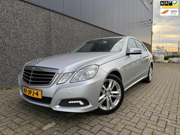 Mercedes-Benz E-klasse 350 CGI Avantgarde/NL AUTO/YOUNGTIMER, Auto's, Mercedes-Benz, Bedrijf, Te koop, E-Klasse, Airbags, Airconditioning