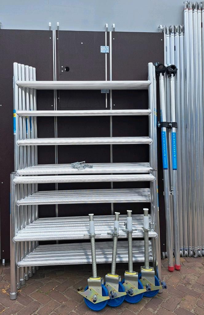 Te koop nieuwe rolsteiger Werkhoogte 8.20  Gratis verzending, Doe-het-zelf en Verbouw, Steigers, Nieuw, Rolsteiger of Kamersteiger