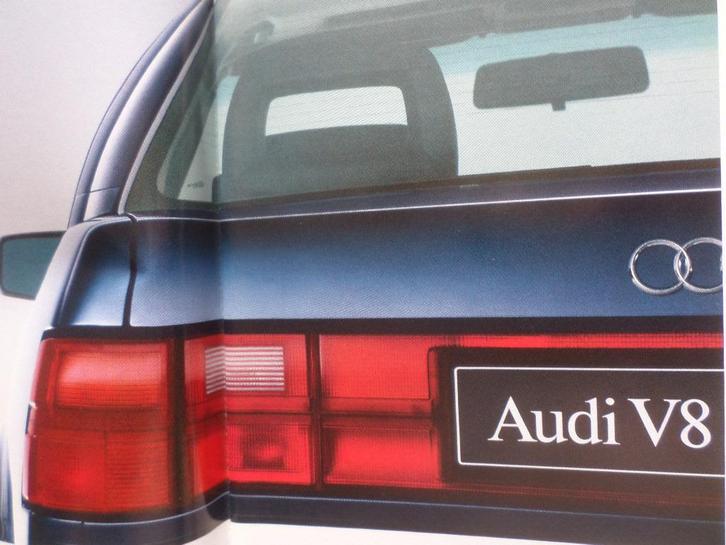 Audi V8 Brochure, Boeken, Auto's | Folders en Tijdschriften, Zo goed als nieuw, Audi, Verzenden