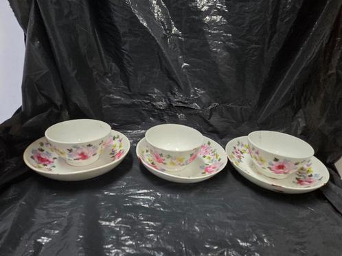 Vintage Kop en Schotels - Bloemmotief - Set van 3, Antiek en Kunst, Antiek | Servies los, Ophalen of Verzenden