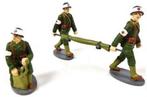 Renault 1000kg Ambulance 1950 +3 figuren 1:43, Overige merken, Atlas, Auto, Atlas