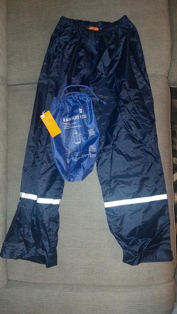 HEMA Regenbroek Maat 122/128 - Zo Goed Als Nieuw! beschikbaar voor biedingen