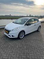 Peugeot 208 1.0 VTI 50KW/68PK 3-D 2013 Wit, Auto's, Voorwielaandrijving, 450 kg, Origineel Nederlands, Particulier