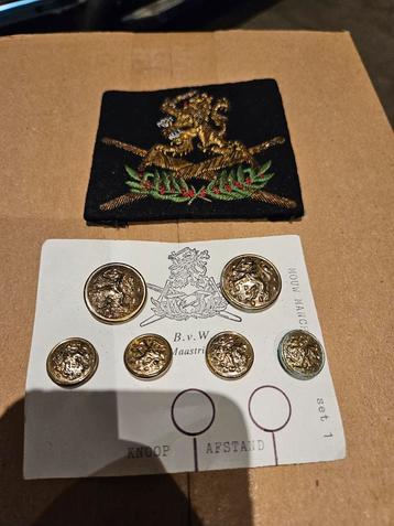Wapenbroeders Knopen & Insigne beschikbaar voor biedingen