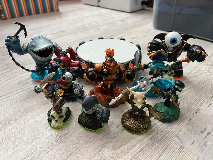 Skylanders Figuren + Spelplatform - Diverse Edities, Spelcomputers en Games, Games | Xbox One, Gebruikt, Ophalen