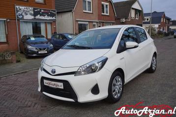 Toyota Yaris 1.5 Full Hybrid Aspiration Automaat Climate con beschikbaar voor biedingen