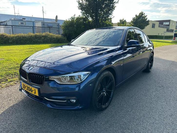 BMW 3-serie 330i Xenon Led Leer Automaat Sedan, Auto's, BMW, Bedrijf, Te koop, 3-Serie, ABS, Airbags, Airconditioning, Alarm, Bluetooth