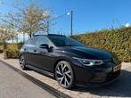 Volkswagen Golf 8 1.5 Etsi 3x R-line 150pk 7-DSG 2021 Zwart, Auto's, 65 €/maand, 1498 cc, 4 cilinders, Zwart