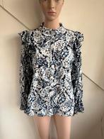 Fabienne Chapot phaedra blouse maat S wit blauw roezels, Kleding | Dames, Blouses en Tunieken, Wit, Ophalen of Verzenden, Zo goed als nieuw