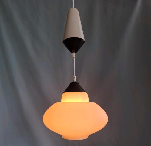 Vintage Louis Kalff Hanglamp, Huis en Inrichting, Lampen | Hanglampen, Zo goed als nieuw, Minder dan 50 cm, Glas, Kunststof, Ophalen of Verzenden